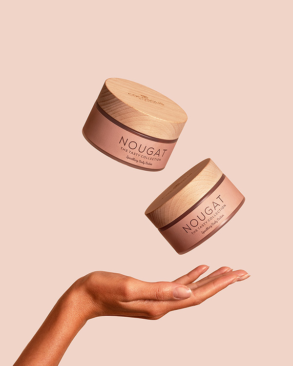 NOUGAT Sparkling Body Butter: Gently melting mousse, extremely suitable for the cold months, when the skin is pale, rougher, prone to drying and loss of its natural radiance. NOUGAT gives the skin the glow of thousands of sparkling stars. It evens the tan and gives a wonderful bronze color. Blend consisting of only natural ingredients of an exceptional quality with a seductive fragrance of a delicious chocolate nougat dessert.
