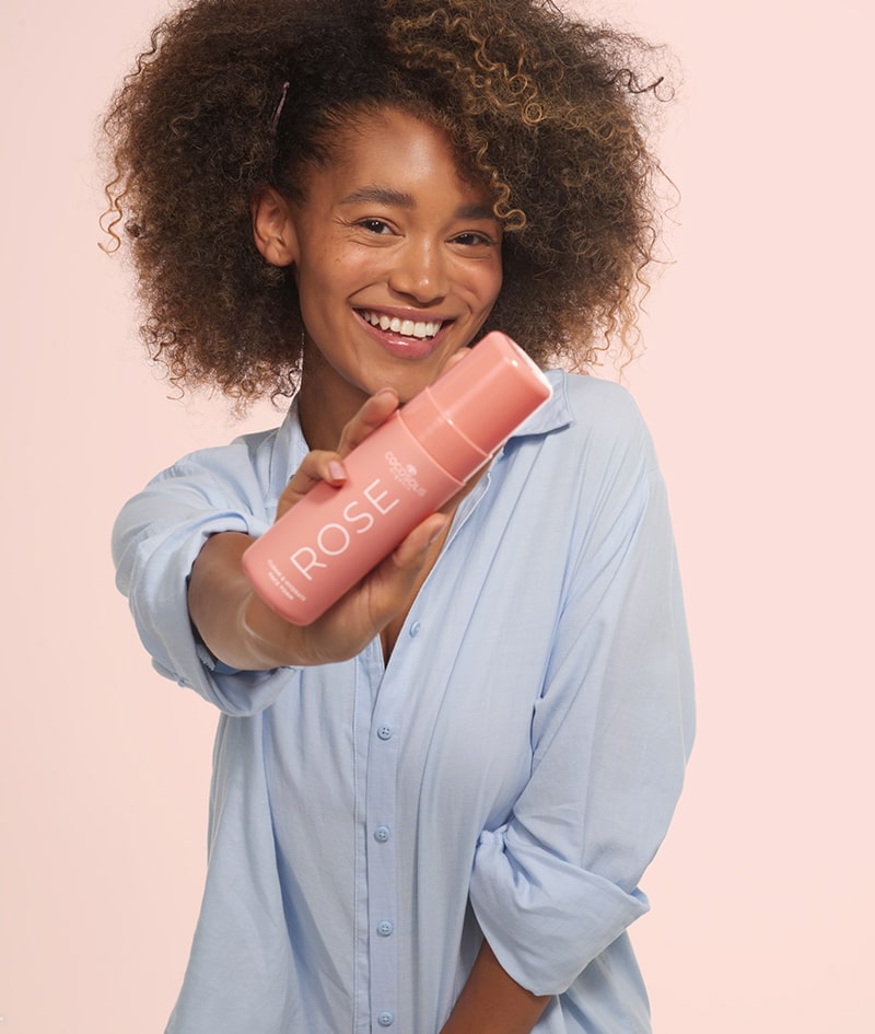 ROSE Clean & Hydrate Face Foam: Почистваща, хидратираща и балансираща пяна за лице. С вода от българска Роза Дамасцена и хиалуронова киселина.
