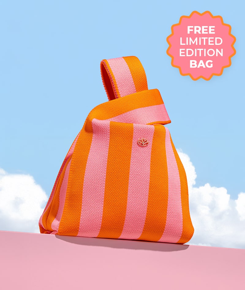 CHOCO SKIN + GIFT BAG: PIELE Anticelulitică, tonifiază și netezește. CHOCO accelerează bronzul natural și hrănește. AURA hidratează, împrospătează și luminează din cap până în picioare. COCOSOLIS Mini Bag limited edition este un cadou de la noi: geantă mini pentru momentele importante de vară.