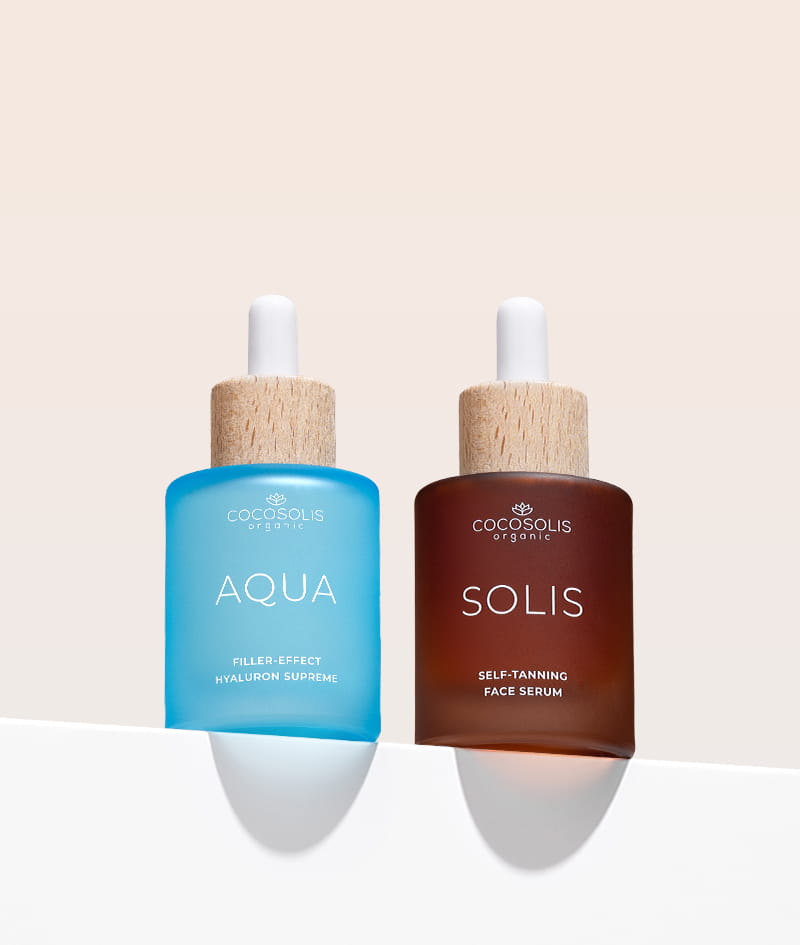 CLEAN GIRL: Zabłyśnij dzięki dwóm wyjątkowo skutecznym, naturalnym serom do twarzy. Serum AQUA intensywnie nawilża dzięki kwasowi hialuronowemu o 8 różnych masach cząsteczkowych. Samoopalające serum SOLIS nadaje skórze naturalnie wyglądającą opaleniznę w możliwie najdelikatniejszy sposób, a dodatkowo działa przeciwstarzeniowo.