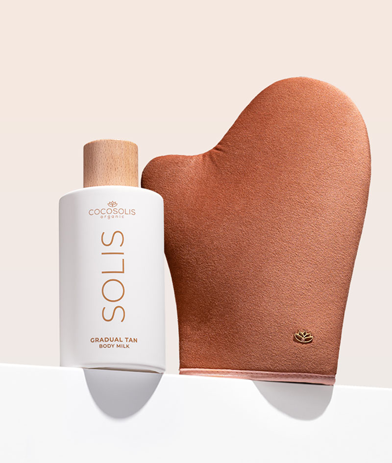 DAILY BRONZE: SOLIS Milk дава ежедневна хидратация и естествено изглеждащ тен, който се натрупва с всяко нанасяне. Self-tanning mitt е кадифена ръкавица за нанасяне, с която тенът е безупречно равномерен, без петна и ивици