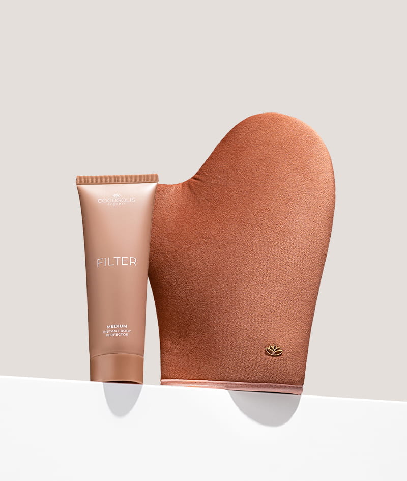 FILTER DUO: MEDIUM: La combinación perfecta para una piel impecable cuando quieras. La crema corporal FILTER en tono medio unifica el tono al instante, difumina las pequeñas imperfecciones, aporta un brillo sutil y un bronceado dorado. Con el guante de terciopelo SELF-TANNING MITT la aplicas uniformemente en las zonas grandes.