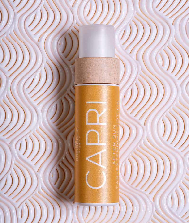 FOREVER TAN: CHOCO acelera o bronzeado natural e nutre. O CAPRI acalma a pele após o sol e prolonga o bronzeado até 3 meses.
