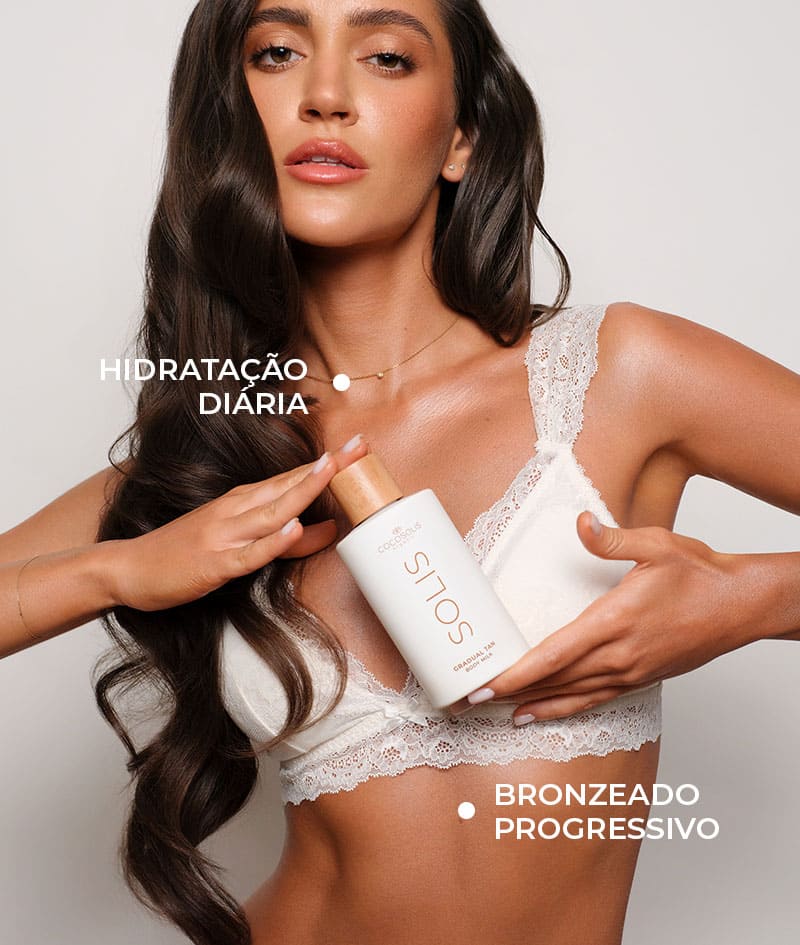 NEW MUST-HAVES + GIFT: O leite autobronzeador SOLIS hidrata a pele todos os dias e oferece um bronzeado gradual que se adapta ao teu tom de pele a cada aplicação. O condicionador sem enxaguamento ONE traz 12 benefícios para um cabelo sedoso e brilhante, simplificando a tua rotina. CAPRI acalma a pele após o sol e prolonga o bronze até 3 meses depois do último dia de praia. A Gelato Bag é a nossa oferta para ti: aproveites antes que desapareça.
