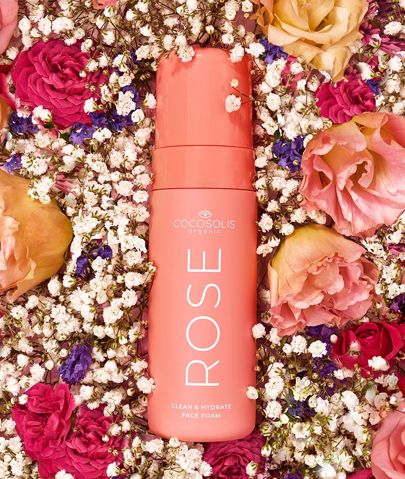 ROSE Clean & Hydrate Face Foam: Mousse pour le visage nettoyante, hydratante et équilibrante. À l'eau de Rose de Damas de Bulgarie et à l'acide hyaluronique.