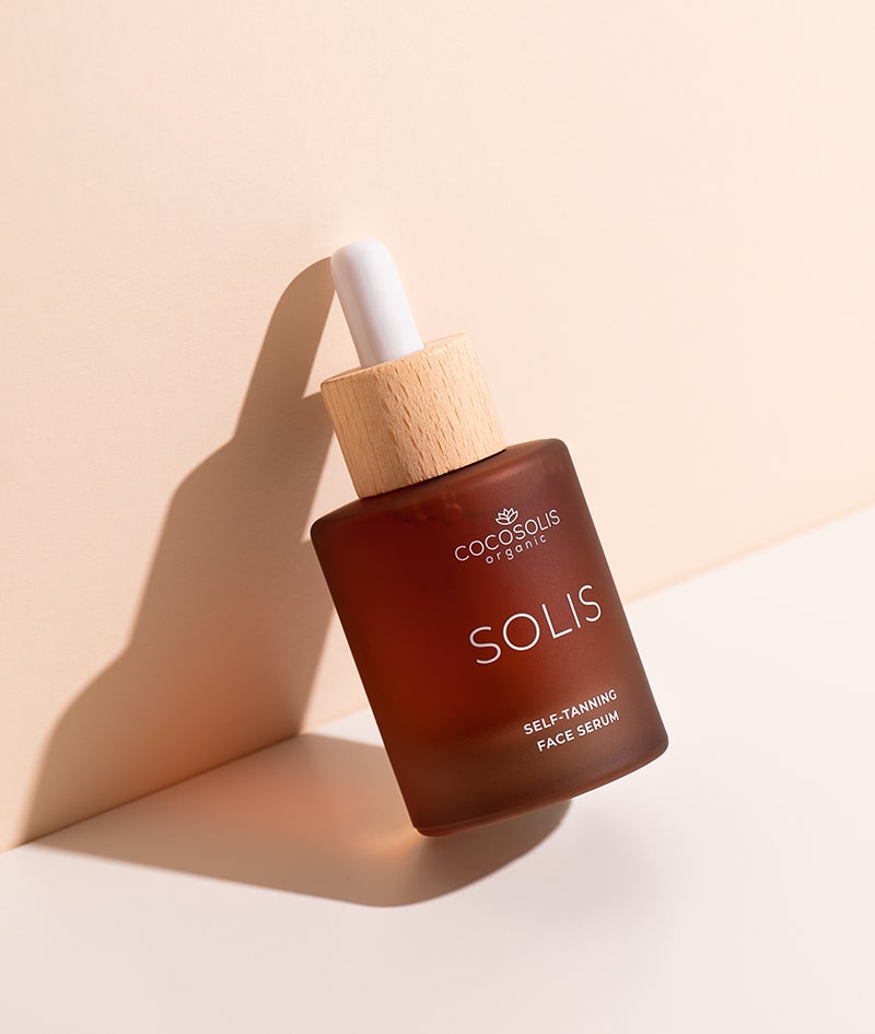 SOLIS Self-tanning Face Serum: Автобронзиращ серум за лице за красив наситен бронзов тен и подмладена кожа. Иновативна мощна формула заредена с хиалуронова киселина, витамини и антиоксиданти.