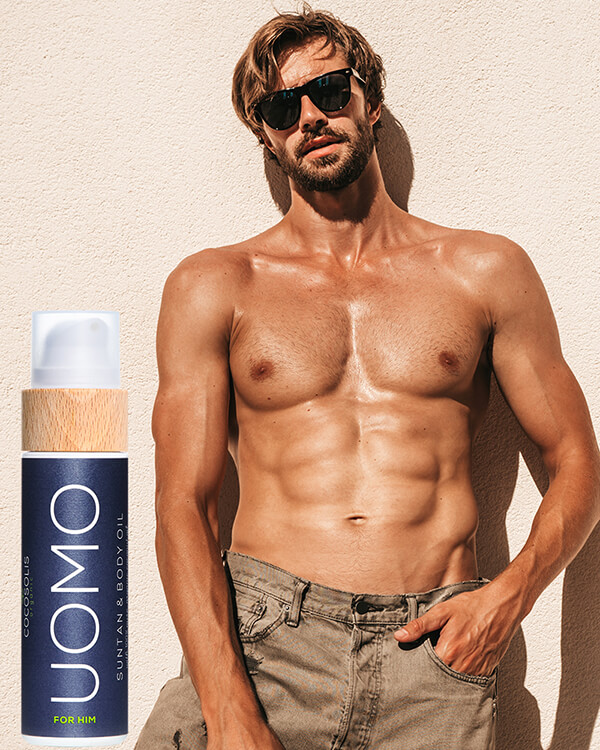 UOMO Suntan & Body Oil: Huile bio pour homme. Pour un bronzage rapide et une peau hydratée et nourrie. A l’arôme captivant BLACK COCONUT