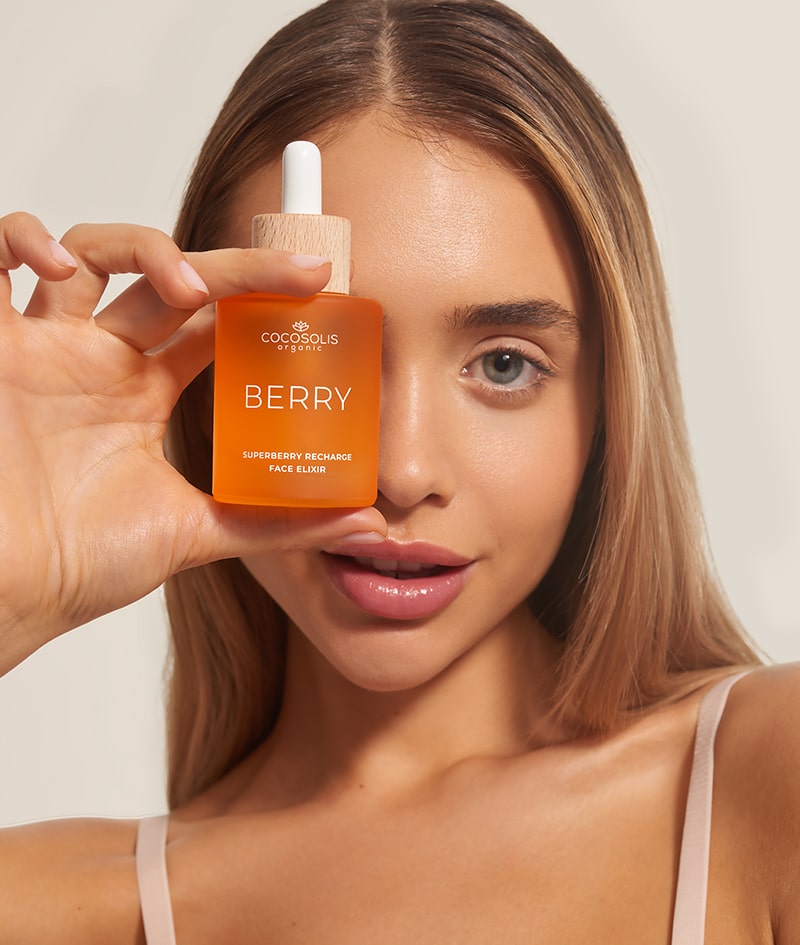 BERRY Superberry Recharge Face Elixir: Super hranjljivi i revitalizirajući eliksir za lice. Sa moćnom mešavinom organskih i enzimski aktiviranih ulja.