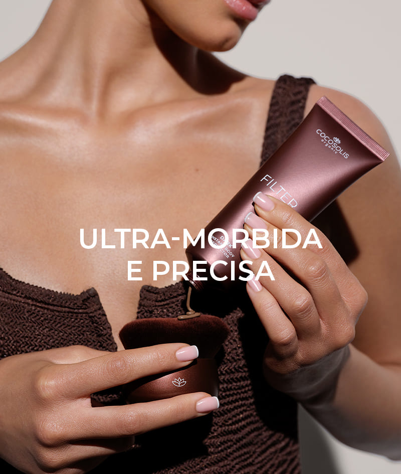 BLENDING BRUSH: Pennello ultra morbido per un’applicazione precisa e impeccabile dei prodotti delle linee SOLIS e FILTER. Perfetto per viso e corpo.
