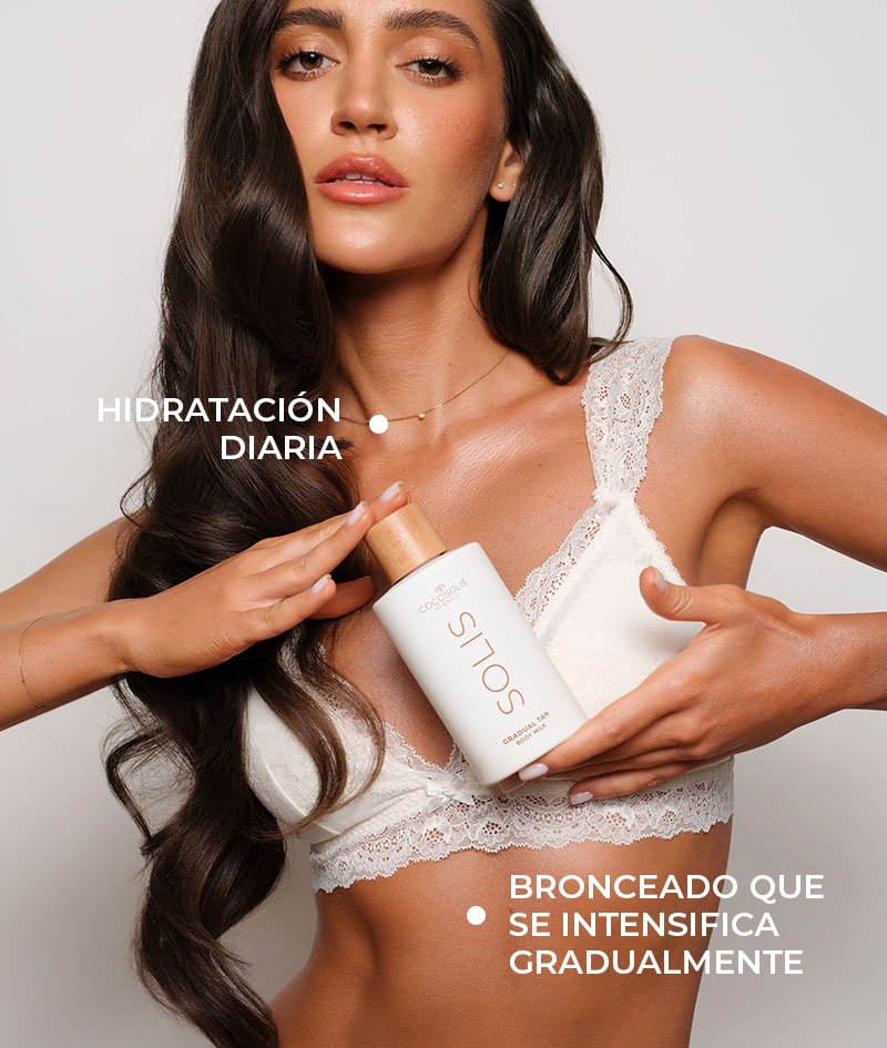 SOLIS Gradual Tan Body Milk: Leche corporal autobronceadora natural. Hidratación diaria y un bronceado gradual.
Fórmula ligera de rápida absorción.
