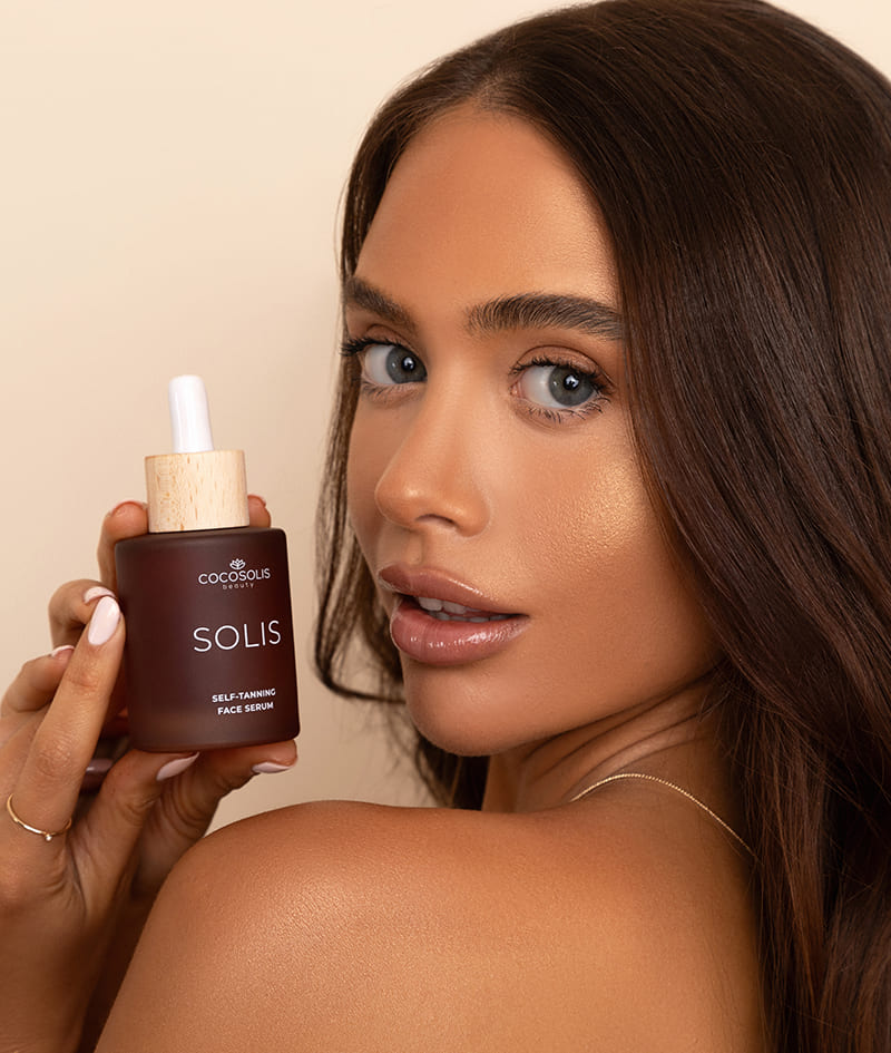 SOLIS Self-tanning Face Serum: Zelfbruinend gezichtsserum voor een mooie diep bronzen en verjongde huid. Innovatieve krachtige formule met hyaluronzuur, vitamines en antioxidanten.